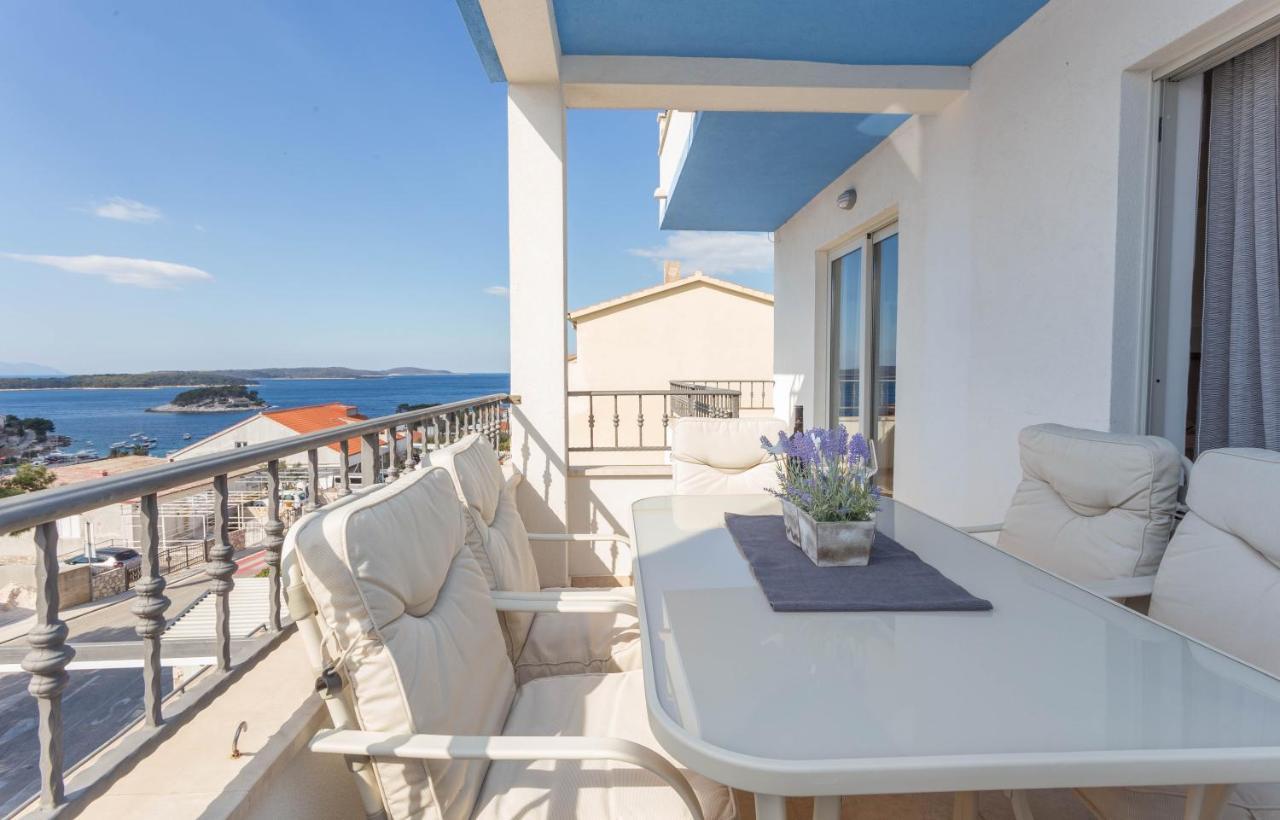 Apartment Tasina Hvar Town Exterior photo