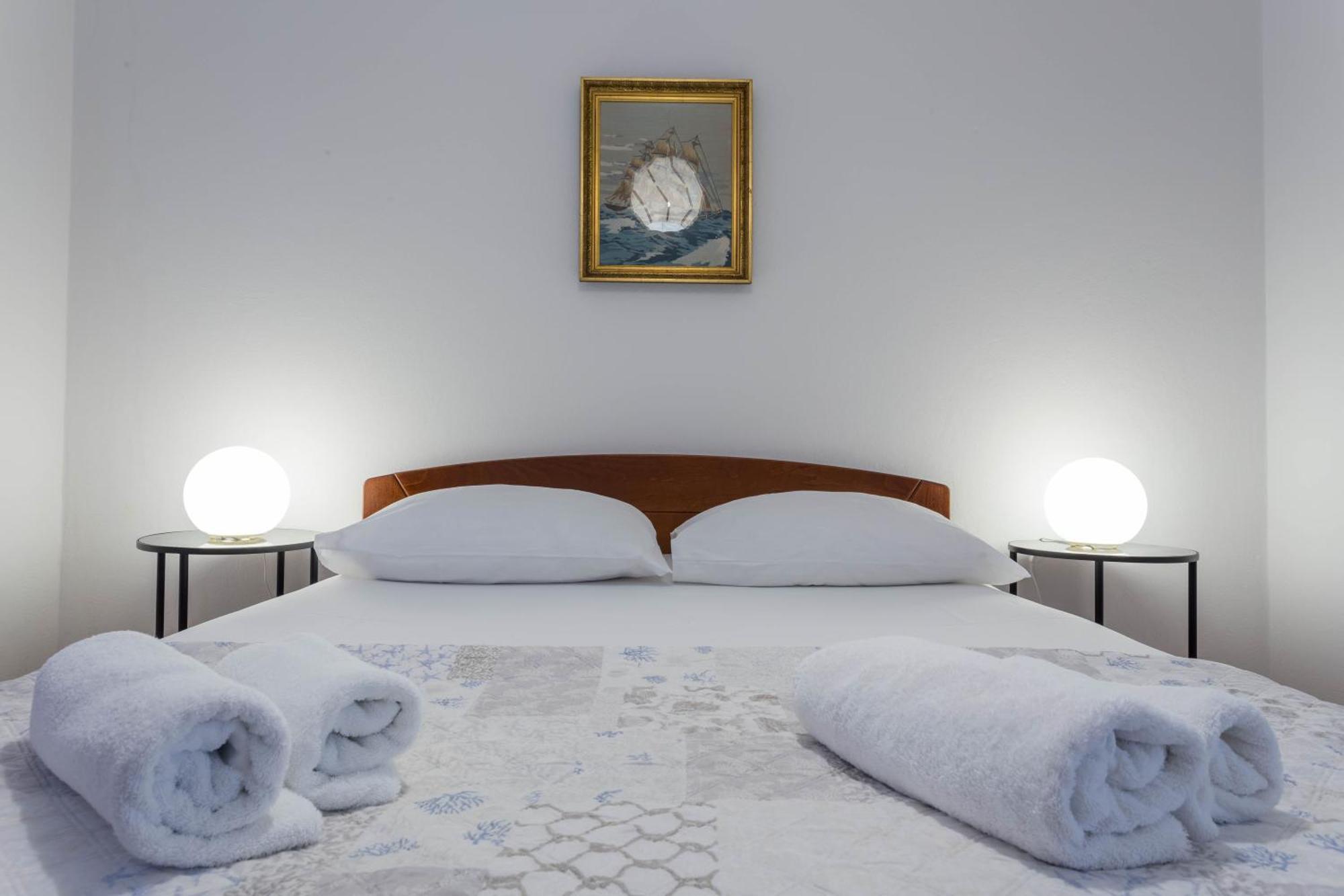 Apartment Tasina Hvar Town Exterior photo